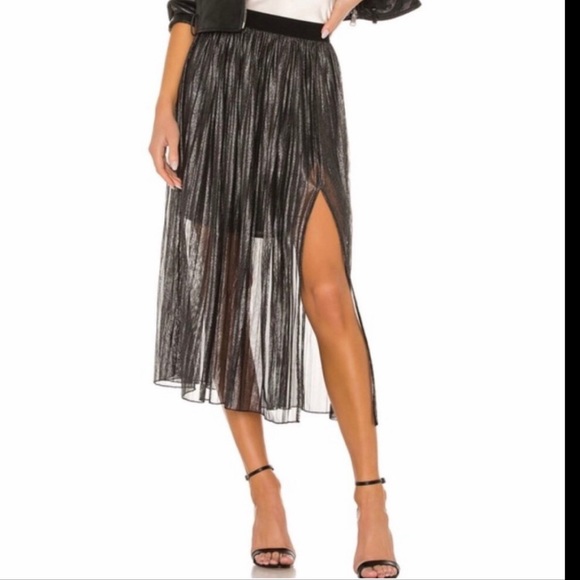 Sanctuary Pleated Silver Skirt - Size: S - Silver - Picture 15 of 15